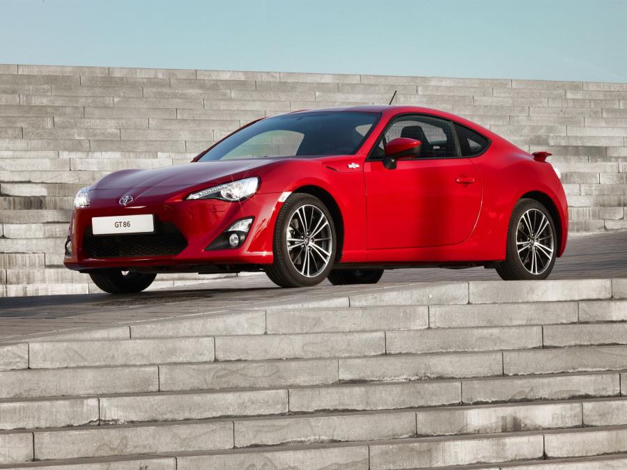  Toyota GT 86 2012 года  (фото 10 из 106)